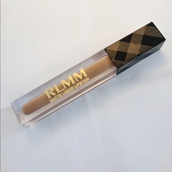 Celavi Runway Beauty High Impact Color. Free gift - Picture 7 of 7